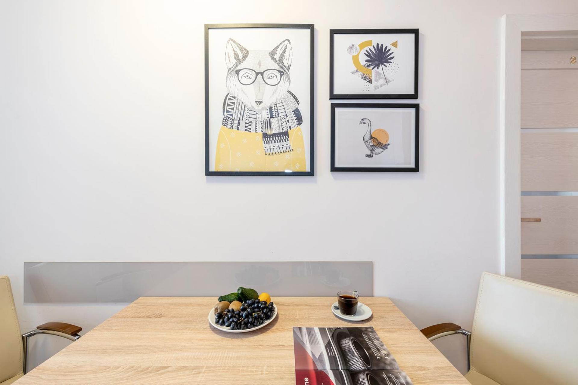 Waw Pokoje Manhattan Varsovie Extérieur photo